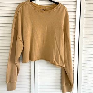 BDG Crew Neck Long Sleeve Soft Cropped Lightweight Sweatshirt